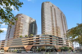 Overlooking the River and Bay View with Pool and Gym LV2109N - 1