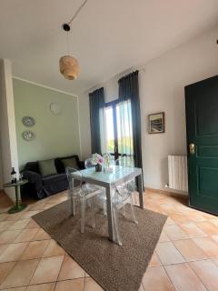 Quiet Apartment Garden 10 min from Sea - 8