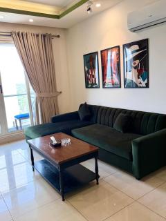 ELYSIUM TOWER Luxury Hotel Apartments Facing Centaurus Mall Islamabad - 1