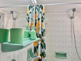 Colorful 1BR AC wi-fi Apt in the Athens Riviera - 2