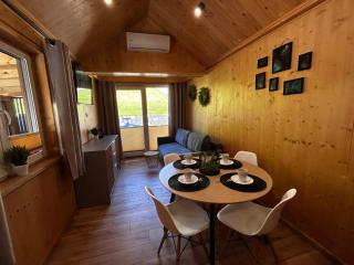 Domek pod wzgórzem - 9
