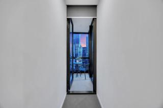 Sky-high luxury apartment with City and river view - 6