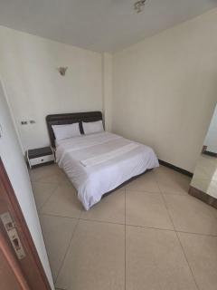 Lucy Sabrin Furnished Apartments - 6