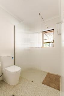 Spacious Unley Home Fast WiFi Free Parking - 9