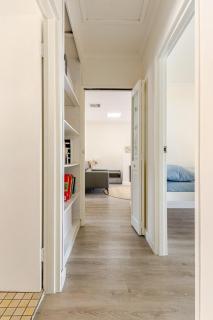 Spacious Unley Home Fast WiFi Free Parking - 7