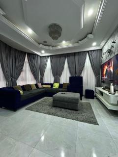 Luxury 3 bedroom Duplex Opic Estate - Airport PickUp, Fast Wi-Fi, Washing Machine - 0