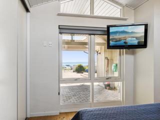 Holiday Home Michel - 25m from the sea by Interhome - 2