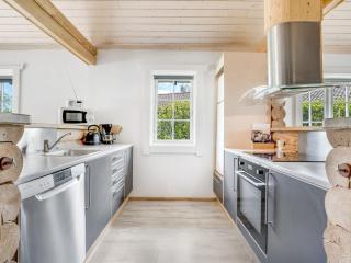 Holiday Home Edzard - 900m from the sea by Interhome - 5