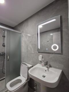 Trendy Skopje Center with free garage - 3