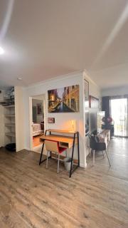 2 bedroom GRANNY FLAT PET-friendly Car WATER Views - 5