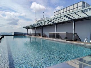 Infinity Pool Seaview Malacca 2-6 pax 5minJonker - 0
