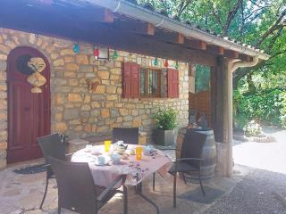 Holiday Home Les Pierres Fleuries by Interhome - 2