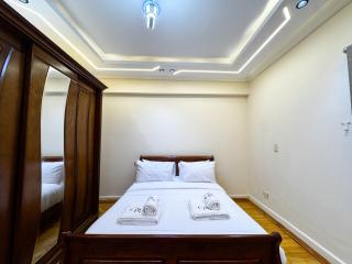 3BDR Apartment with Balcony l Dokki - 4