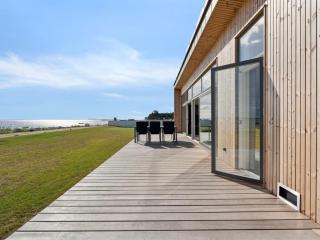 Holiday Home Eljas - 10m from the sea by Interhome - 5