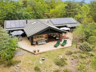 Holiday Home Pertti - 625m from the sea by Interhome - 6