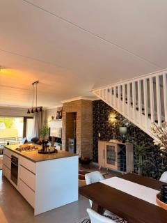 Cosy Langdown Getaway - 3