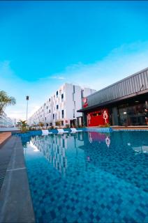 Quiet, Modern Stays - 2