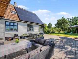 Holiday Home Aaro - 275m from the sea by Interhome - 9