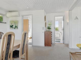 Holiday Home Velena - 150m from the sea by Interhome - 2