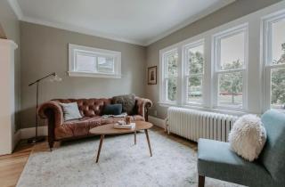 La Rue House by LuxeSleeps Charming 1920s Duplex Near Grand Ave 2 Bedrooms 1 Bath - 5