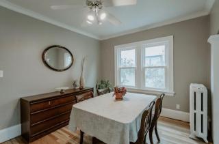 La Rue House by LuxeSleeps Charming 1920s Duplex Near Grand Ave 2 Bedrooms 1 Bath - 3
