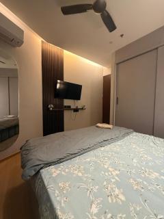 Premium 2BHK Studio, Couple Friendly - 4