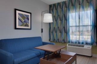 Holiday Inn Express & Suites Orlando International Airport by IHG - 5