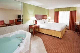 Holiday Inn Express & Suites Niagara Falls by IHG - 1