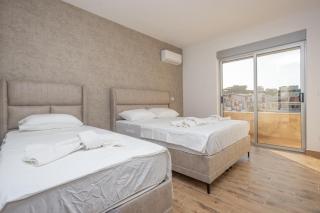 Amber Lux Apartments - 2