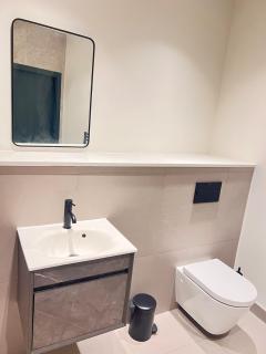 Luxury Warehouse Apartment Manchester City Centre - 9