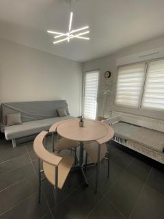 Studio spacieux avec balcon et parking gratuit - 5