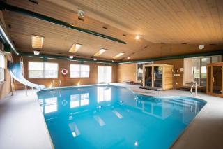 Private Heated Pool House with Sauna CL - 0