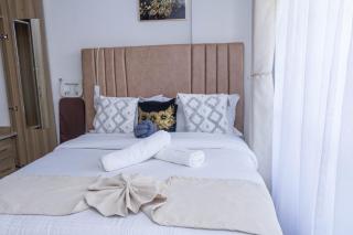 Grand Midtown Apartment- Studio - 9