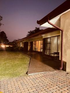 Sarina Boutique Guesthouse - 0