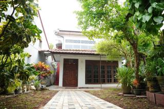 Kite & Coconut Homestay - 9