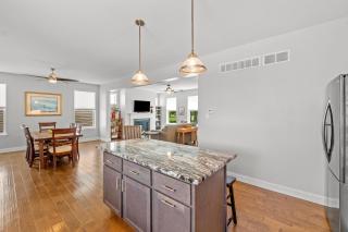 Spacious 4BR w/ Garage Near SLU & Hospital | Park-Adjacent | STL - 1