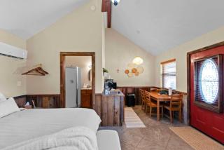 The Tasman at Nicole Creek Cabins - 0