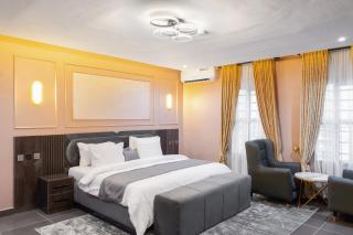 BON Hotel Emporium - 6