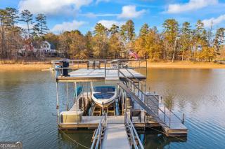 Chapman Cottage -Lakefront, Deep Water Dock-Party Deck, Paddleboard, Grills, Game Room, Pool table, Fireplace - 8
