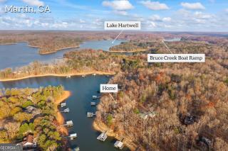 Chapman Cottage -Lakefront, Deep Water Dock-Party Deck, Paddleboard, Grills, Game Room, Pool table, Fireplace - 6