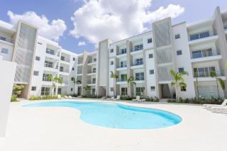 Beach Escape with Pool and Walk to the Beach - 6