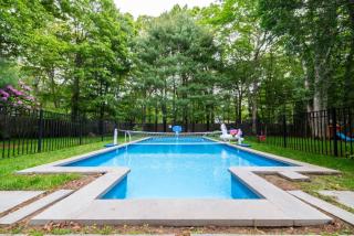 Heated Pool, Fire pit and Kids Games - 0