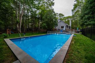 Heated Pool, Fire pit and Kids Games - 2