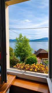 Lake-view apartment 2 minutes - 2