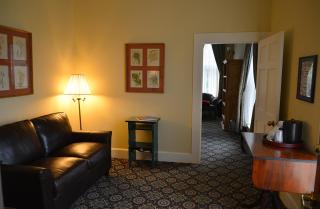 Historic Plaza Hotel - 5