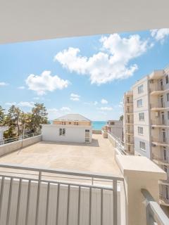 White Apartment Kobuleti - 0