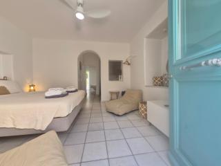 Naousa's Melody Family Suite - 3