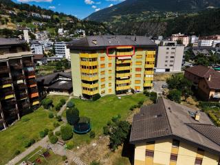 Apartment Above the Rooftops - Mountain Panorama - 9