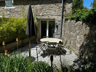Petite maison avec terrasse - 0