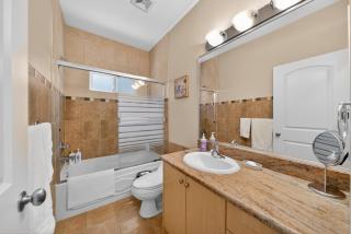 Golden Plum Home - 4